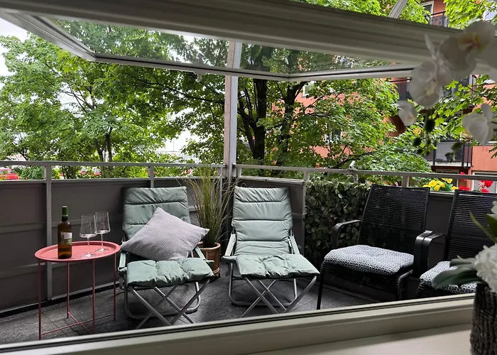 Quiet Business In Frogner