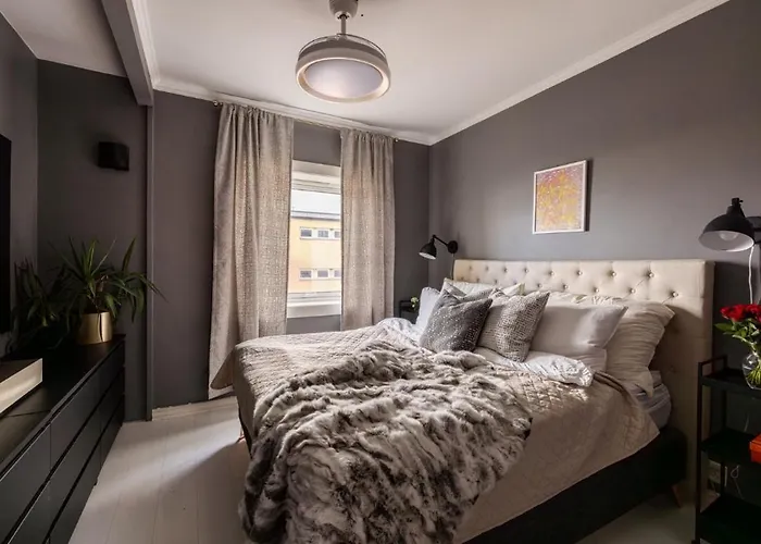 Quiet Business In Frogner